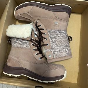 Ladies Ugg Winter Boots